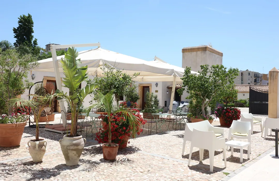 Hotel Villa Lampedusa-1